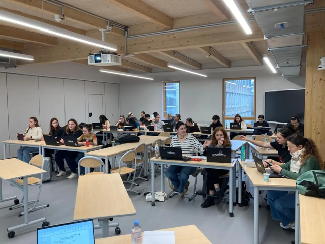 Βοηθοί Κτηνιάτρων (ASV)